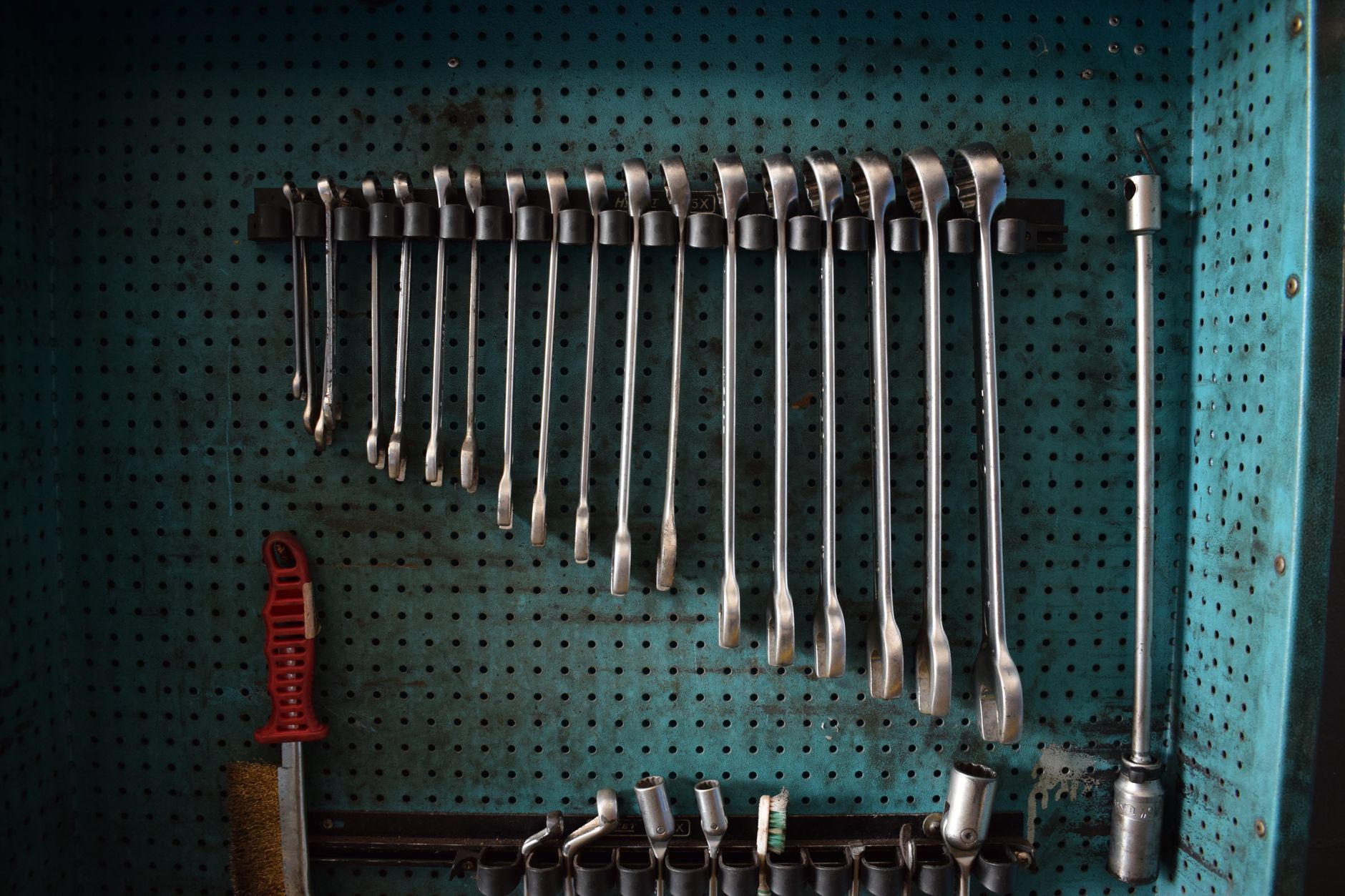 Odd Jobs – Seguin
